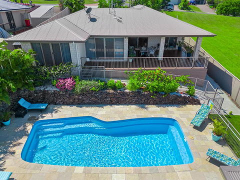 Palm Oasis Hinterland Home, Sleeps 10 With Pets - Lennox Head Accommodation 0