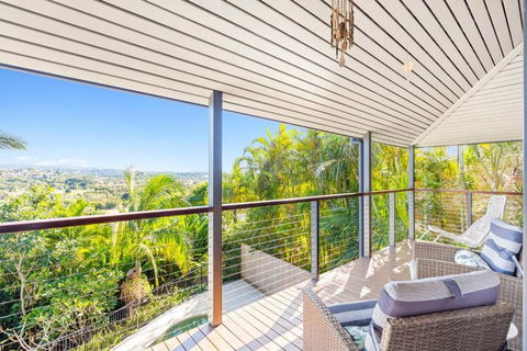 Paradise Palms - Resort Retreat With Panoramic Views - Lennox Head Accommodation 3