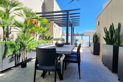 Penthouse With Private Terrace, Parking + 2 Pools - Lennox Head Accommodation 1
