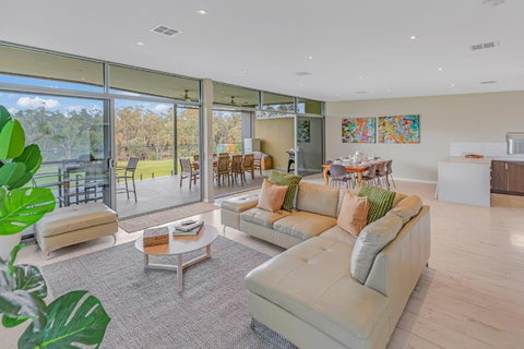 Perricoota Waters - Echuca Holiday Homes - Lennox Head Accommodation 3