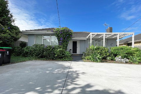 Pet-friendly Bayside 4BR Rental House Near Mentone - Lennox Head Accommodation 2