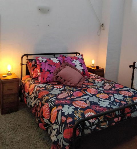 Pips On Mitchell - Beautiful Historic Apartment - Lennox Head Accommodation 1
