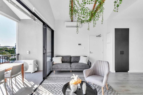Portside Paradise - Steps Away From The Port - Lennox Head Accommodation 3