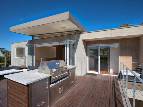Pride And Prejudice - Lennox Head Accommodation 3