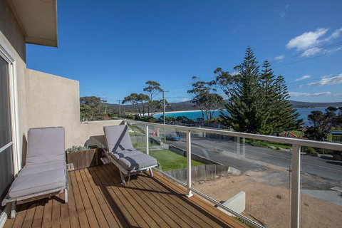 Quarterdeck Apartment - Lennox Head Accommodation 0