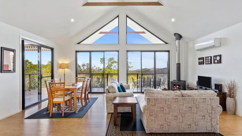 Ravensbourne Escape- Stella Luna - Lennox Head Accommodation 1