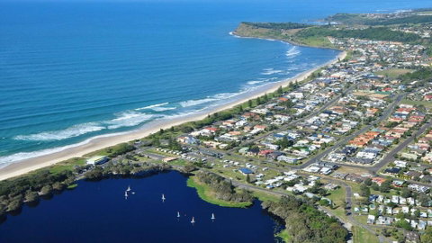 At The Beach - Lennox Head - Lennox Head Accommodation 2