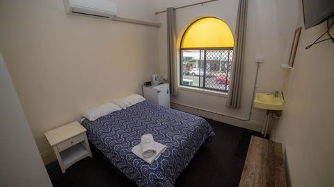 Australian Hotel - Lennox Head Accommodation 2