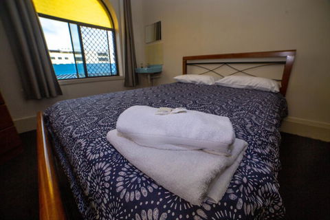 Australian Hotel - Lennox Head Accommodation 1