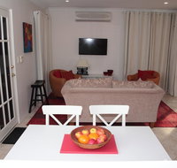 Azalea Villa - Close to the City of Perth - Lennox Head Accommodation