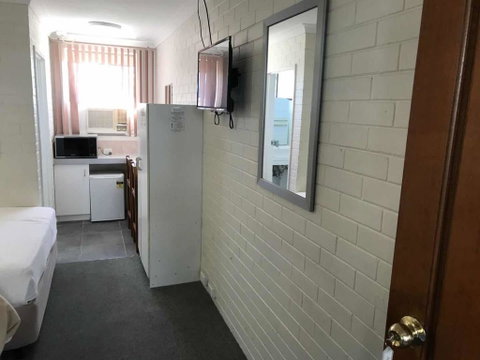 Bananatown Motel - Lennox Head Accommodation 2
