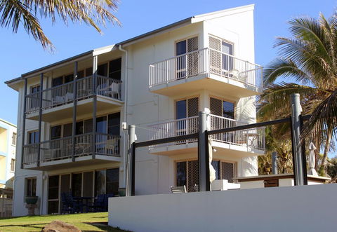 Bargara Shoreline Apartments - Lennox Head Accommodation 0