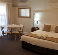 Bathurst Gold Panner - Lennox Head Accommodation