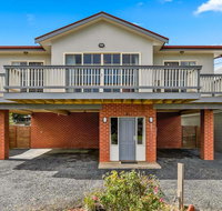 Beach House Phillip Island - Lennox Head Accommodation