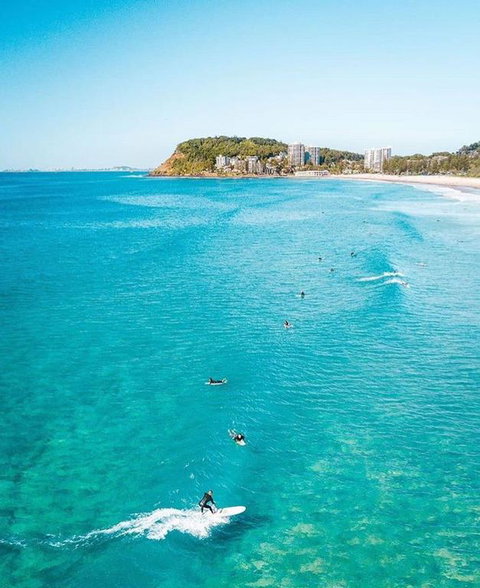 Beach Side Ocean Burleigh Heads 3 Bedroom Family Accomodation - Lennox Head Accommodation 3