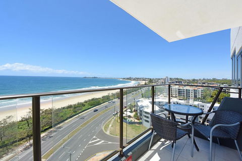 Beachfront Towers - Lennox Head Accommodation 1