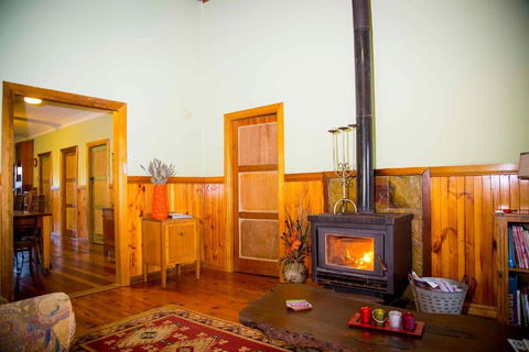 Red Tractor Retreat - Lennox Head Accommodation 1