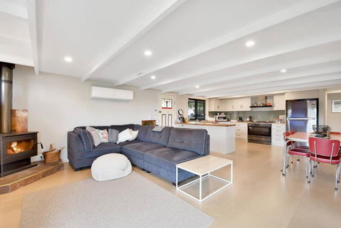 Relax At Goughs Bay - Lennox Head Accommodation 2