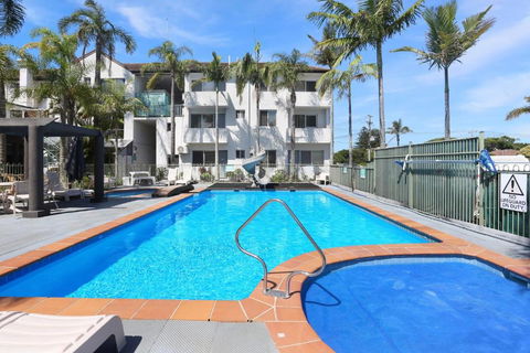 Resort Style Holiday - Lennox Head Accommodation 0