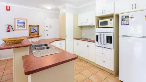 Resort Style Unit Across From The Water - Lennox Head Accommodation 3