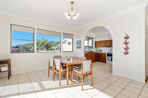 Retro Beach House - Lennox Head Accommodation 3