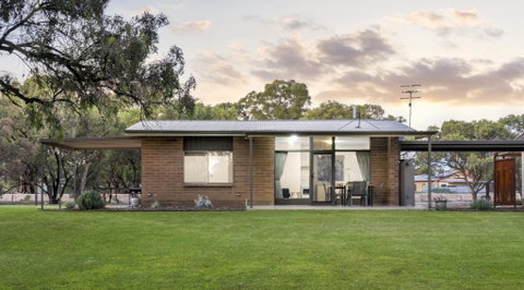 Riversands Rest Accommodation Paringa - Coobah Cottage - Lennox Head Accommodation 3