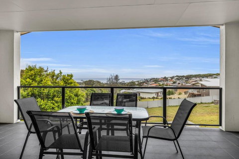 Salty Views - Lennox Head Accommodation 0