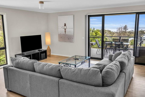 Salty Views - Lennox Head Accommodation 1