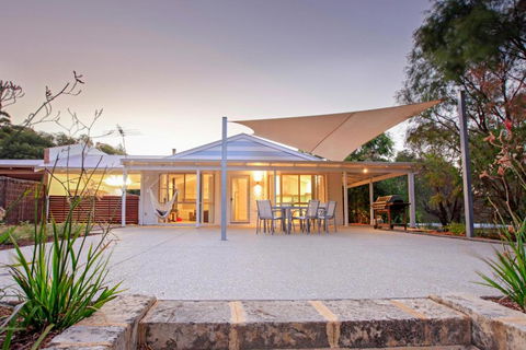 Salt Life - Lennox Head Accommodation 0