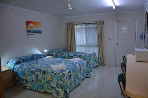 Rover Motel - Lennox Head Accommodation 3