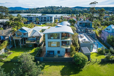 Rolling Waves 3 - Beach Access & Pet Friendly! - Lennox Head Accommodation 1