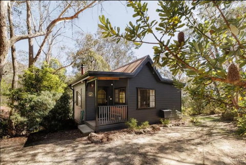 Romantic Tricklebeck Spa Cottage - Lennox Head Accommodation 0