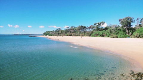 Rosalynda- Luxury Beachfront 3 BR Townhouse - Lennox Head Accommodation 2