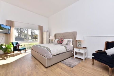 Rose Cottage Studio Romantic Or Solo Getaway. Spa, Games Room - Lennox Head Accommodation 2