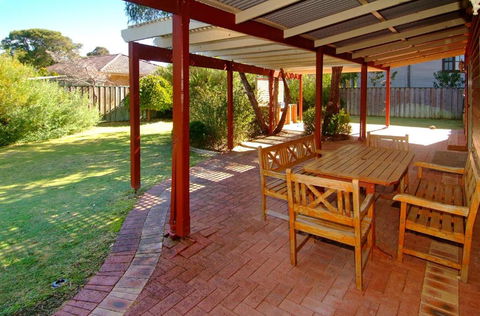 Rosewood Cottage - Lennox Head Accommodation 0