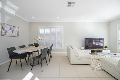 Rousehill Sweet Spacious 4BR Quiet House - Lennox Head Accommodation 2