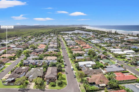 Rowlo\'s Retreat - Lennox Head Accommodation 1