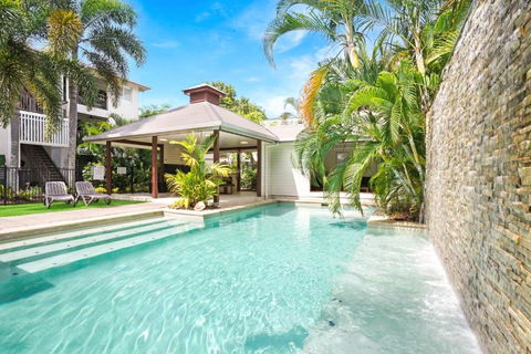 Royal Pavilions 8 - Lennox Head Accommodation 0