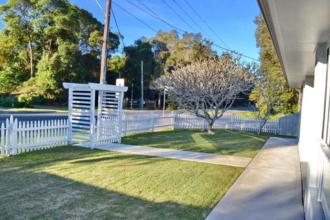 Rudder House - Lennox Head Accommodation 1