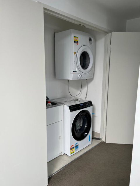 Ryde Top Floor - Lennox Head Accommodation 1