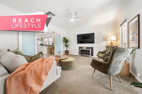 Sage By The Sea - WiFi, BBQ, Beach, Art - Lennox Head Accommodation 0
