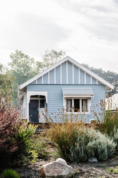 Sailors Whisk, Luxurious Restored Antique Cottage - Lennox Head Accommodation 0