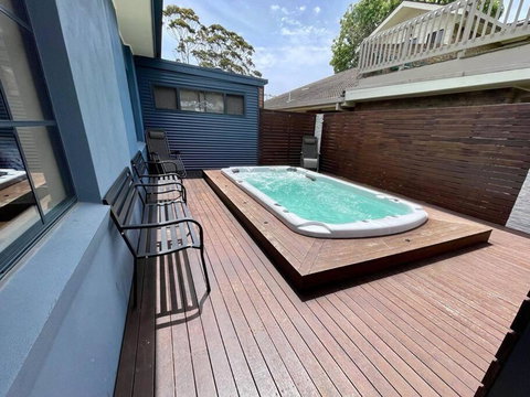 Sails To Sea - 4 Bedroom Pet Friendly Private Pool - Lennox Head Accommodation 0