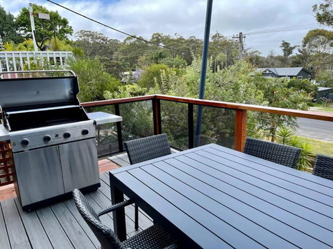 Sails To Sea - 4 Bedroom Pet Friendly Private Pool - Lennox Head Accommodation 3