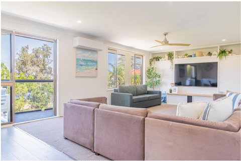 Salt & Sand Getaway - Lennox Head Accommodation 2