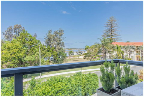 Salt & Sand Getaway - Lennox Head Accommodation 0