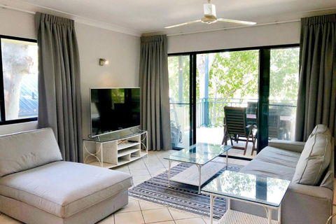 Salt & Sand - Tropical Oasis Footsteps To Beach - Lennox Head Accommodation 1