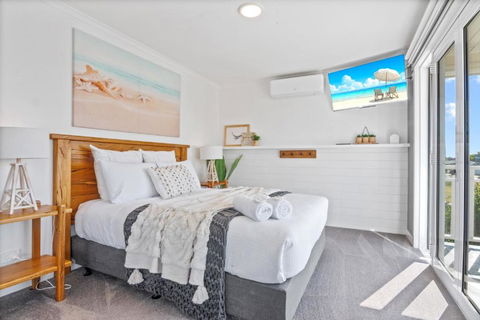 SALTAIR Beach House Right In Town - Lennox Head Accommodation 1