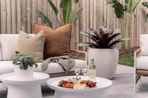 SALTY PALMS On HENLEY -THREE - Lennox Head Accommodation 1