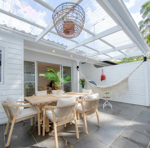 SALTY SNOOZE - Your Coastal Holiday House - Lennox Head Accommodation 0